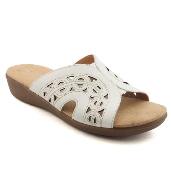 Naturalizer Women's 'Waver' Leather Sandal. - Picture 1 of 7